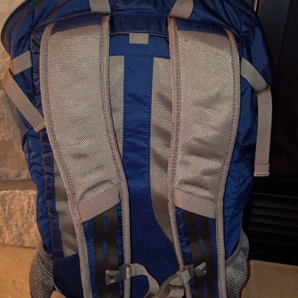 L.L. Bean Blue and Gray Men's Bag - Picture 2 of 3